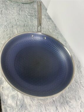 Viking 3-ply stainless steel 11 in pan